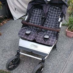 マウンテンバギーデュエット（中古、双子用）＆軽量ベビーカー（旅行...