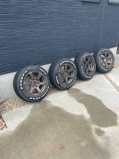 ハイエース　タイヤホイール4本セット