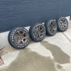 ハイエース　タイヤホイール4本セット