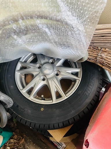 2019年製造スタッドレスタイヤホイール4本145R12