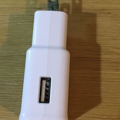 色々なメーカー混在　USB コンセント５個？の画像