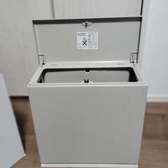 イデアコのキッチン用ゴミ箱の画像