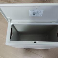 イデアコのキッチン用ゴミ箱の画像