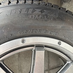 決まりました　ブリジストンスタッドレスタイヤホイール付き175/80R16の画像