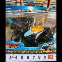 大特価‼︎12個まとめ仮面ライダーゴーストプルバッグミニマシンゴーストライカー③の画像