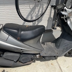 v100