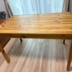 ダイニングテーブル