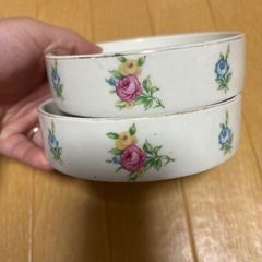 花柄　お椀？お皿？　2枚セットの画像