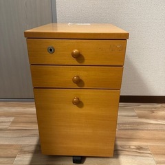 キャスター付き三段サイドチェスト