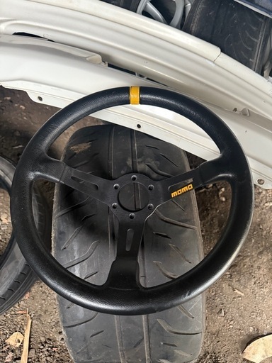 momo mod.0.8ステアリング