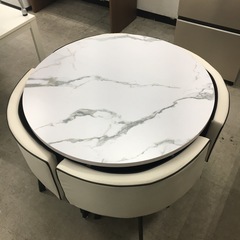 テーブルセットの画像
