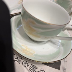 イブサンローラン 食器セットの画像