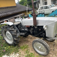 ヤンマートラクターの画像