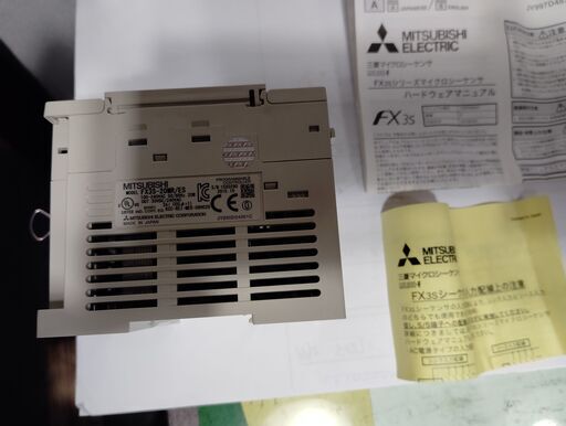 三菱シーケンサーFX3S-20MR/ES 未使用ジャンク扱い (kazasebun