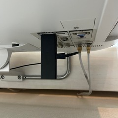 セット: ホワイト◎SONY製32型テレビ（KDL-32EX42H）とテレビ台の画像