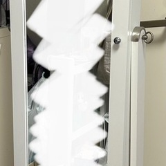 ドレッサー ミラー 姿見 収納付き アクセサリー 隙間 シンプル 収納の画像