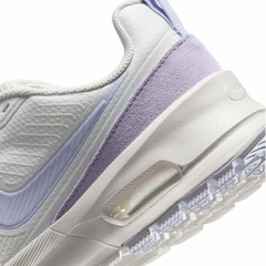 NIKEナイキ エアマックス ニュアクシス SEウィメンズシューズ 23.5cmの画像