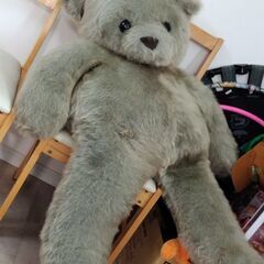 巨大クマのぬいぐるみ