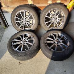 215/60R17タイヤ　溝ほぼなし　アルミホイール