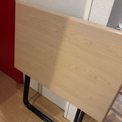 折りたたみテーブル
