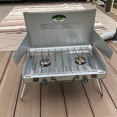 キャンプ　ツーバーナーコンロ