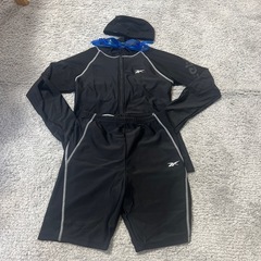 水着　ラッシュガードセット