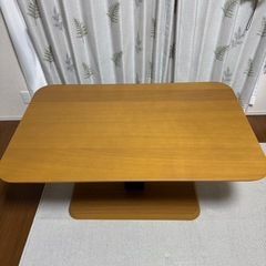 昇降テーブルの画像