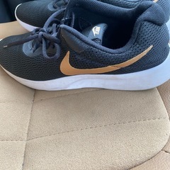 NIKE シューズ
