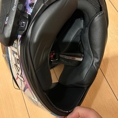 カムイ3ヘルメットとインカムの画像