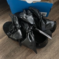 海外限定　adidas × Caroline Hu 25 黒　リ...