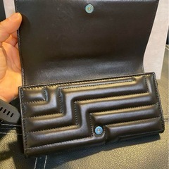 JimmyCHOOジミーチュウ　黒財布の画像