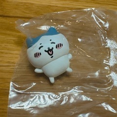 ちいかわ　ハチワレ　フィギュア　ガチャガチャ　カプセルトイ