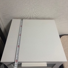 木製チェストの画像