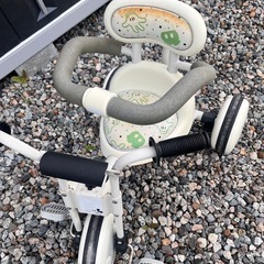 三輪車の画像