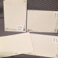 ディズニーとサンリオのポストカードの画像