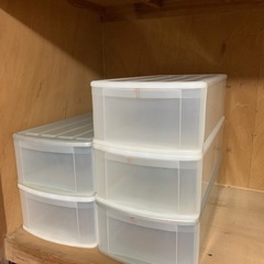 決まりました。衣装ケース　5個