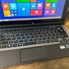 東芝DynaBookダイナブック R822 パソコン PC ブラックの画像