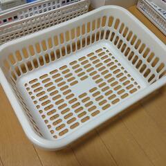 整理用品　ストックバスケット　①
