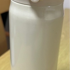 値段交渉OKです。THERMOS水筒