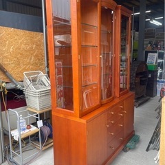 インテリアセンター　CONDE HOUSE　カンディハウス　旭川家具　カップボード　ダイニングボード　キッチンボード　食器棚　3面飾り棚　キャビネット　照明付き(点灯確認済)　中古　③の画像