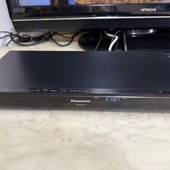 37型テレビ&DVD・ブルーレイレコーダーの画像