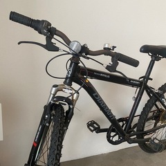 自転車　マウンテンバイクの画像