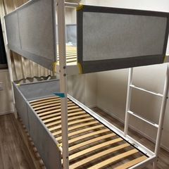 IKEA 二段ベッド　VITVAL　子供ベッド　キッズベッドの画像