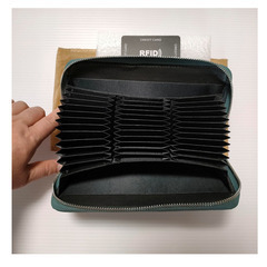 未使用　カード36枚　ジャバラ　本革 スキミング防止 RFID 磁気防止 レディース 財布の画像