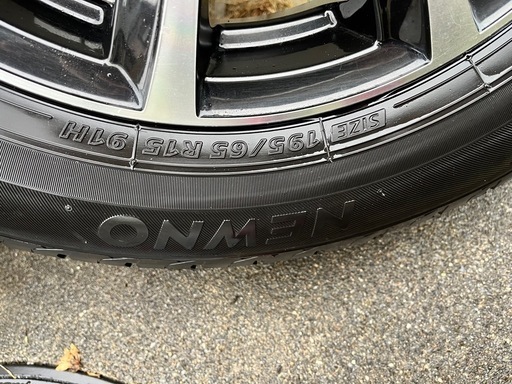 美品　195/65r15 サマータイヤ4本
