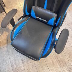 GTレーシング 収納式オットマン付 ゲーミングチェア デスクチェア オフィスチェア リクライニング 肘掛けカバー付き 座面高40～48cm ブラック×ブルー 黒 GTRACING★買取帝国 志木店の画像