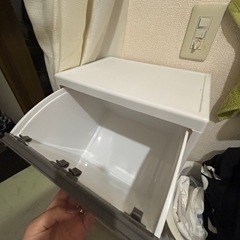 ゴミ箱の画像