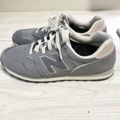 ニューバランス373の画像
