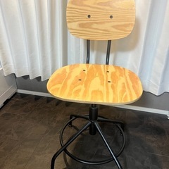 昇降式チェア
