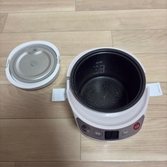 コイズミ　炊飯器　1.5合炊き　2016年製の画像